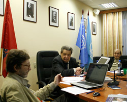 Заседание редколлегии: Мещеряков, Зинченко и Мунипов